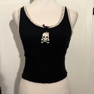 Messy bun Just chillin cute top with lace trim size S